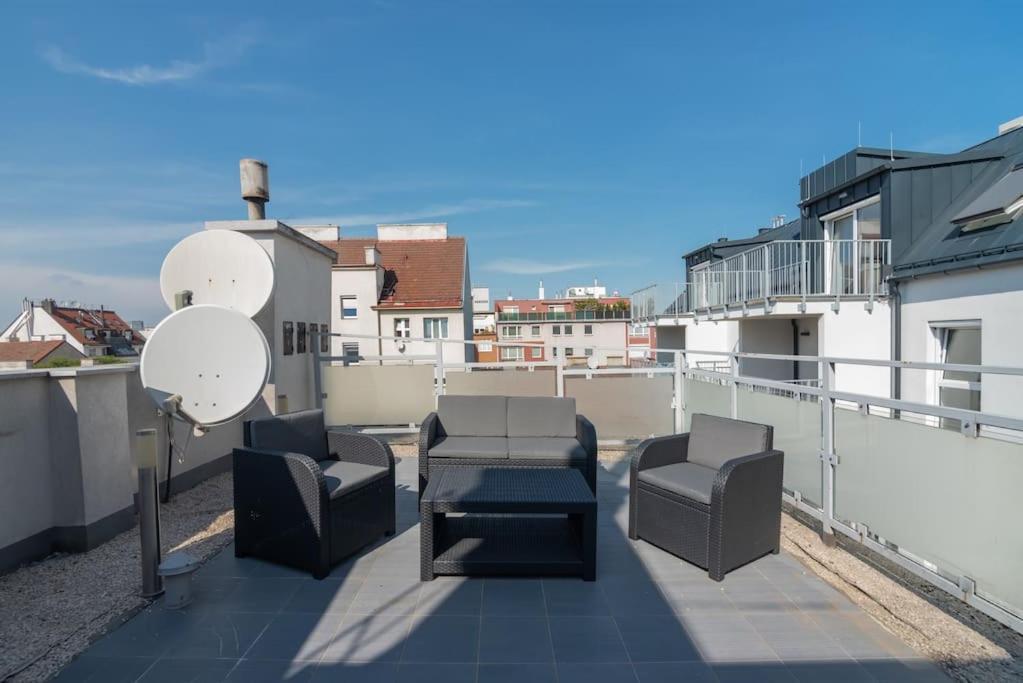 Grosse Terrasse, Klimaanlage Und U-bahn Naehe * Wenen